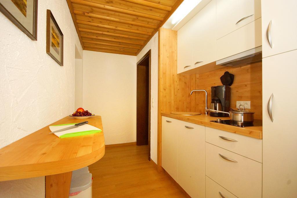 Gaestehaus Schuler รีซแลร์น ห้อง รูปภาพ