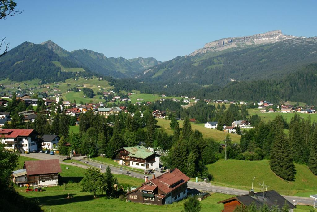 Gaestehaus Schuler รีซแลร์น ภายนอก รูปภาพ
